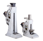 Mechanical track jacks with cast base and grooved toe for railway track lifting