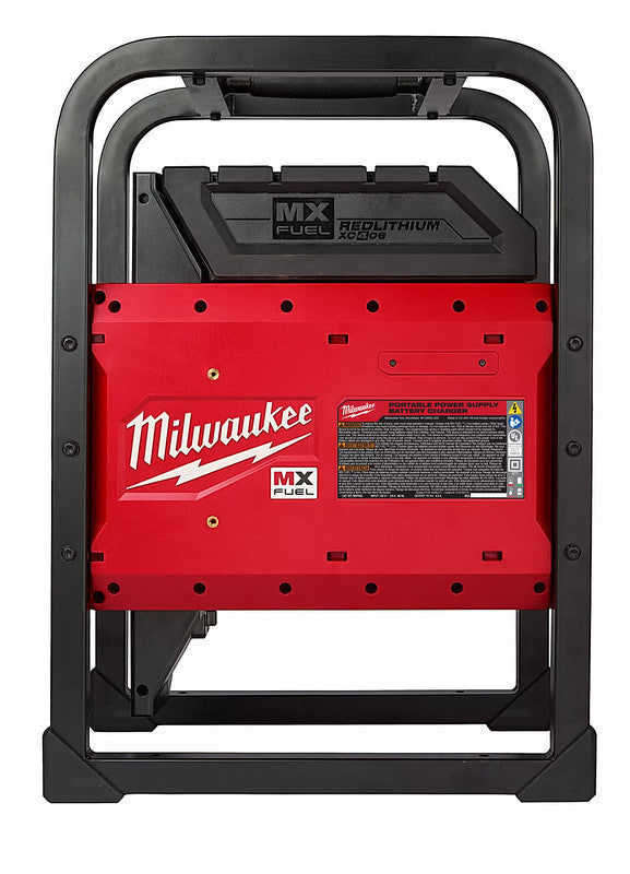 Milwaukee MX FUEL CARRY-ON 3600W 1800W portable power supply kit for railway jobsites