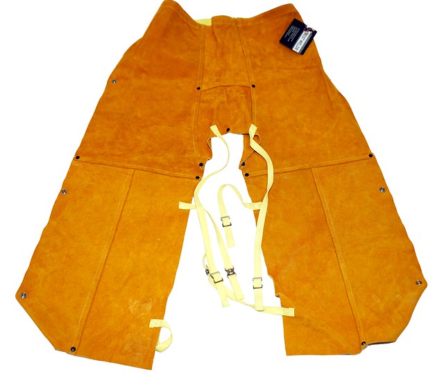 Pantalones de soldadura para la protección durante la soldadura con termita y el corte con soplete en vías férreas