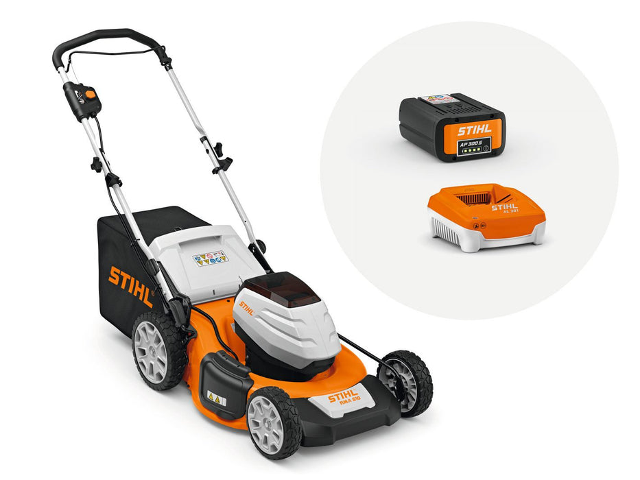 Cortacésped a batería STIHL RMA 510 de 53 cm para un cuidado del césped silencioso y sin emisiones.